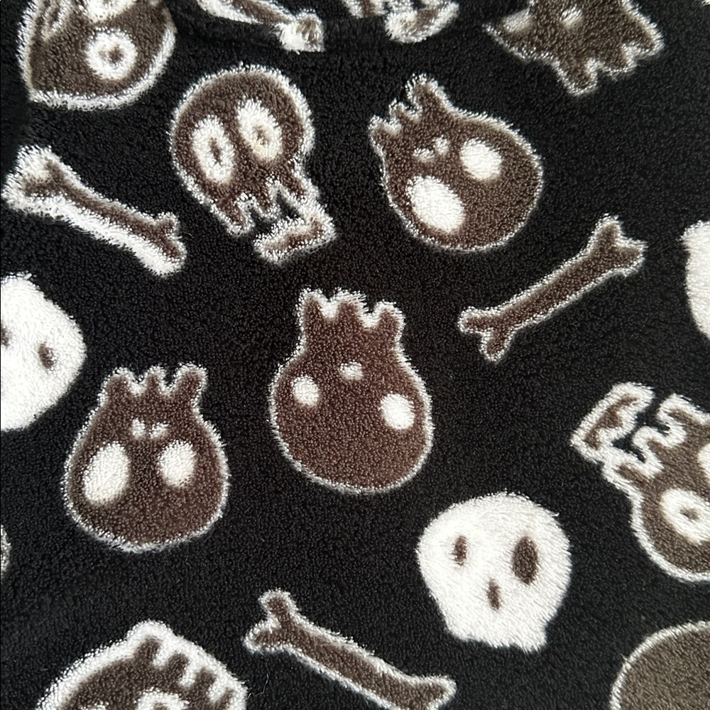 Youth Skull Robe Black - Picture 2 of 7